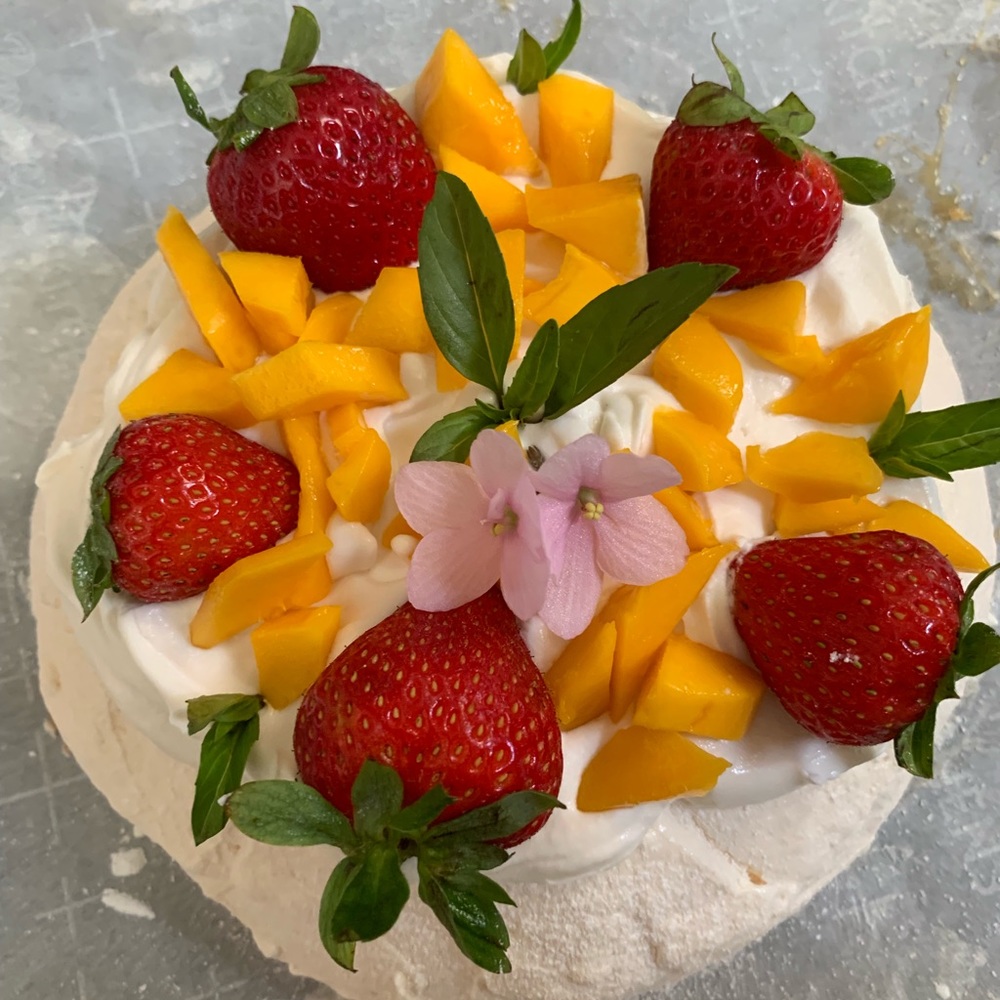 Pavlova Cake 🎂 gluten free